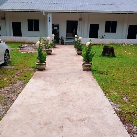 Sukau Tomanggong View Bed & Breakfast Esterno foto