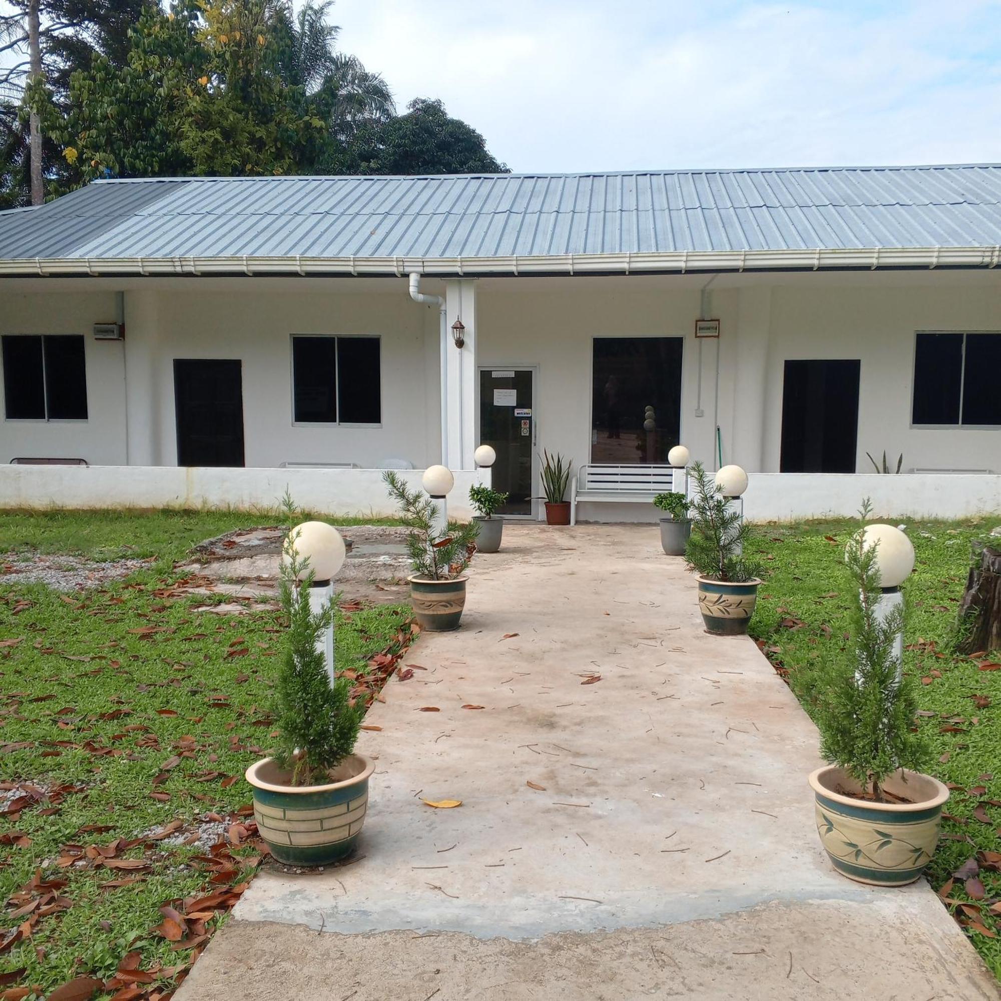 Sukau Tomanggong View Bed & Breakfast Esterno foto